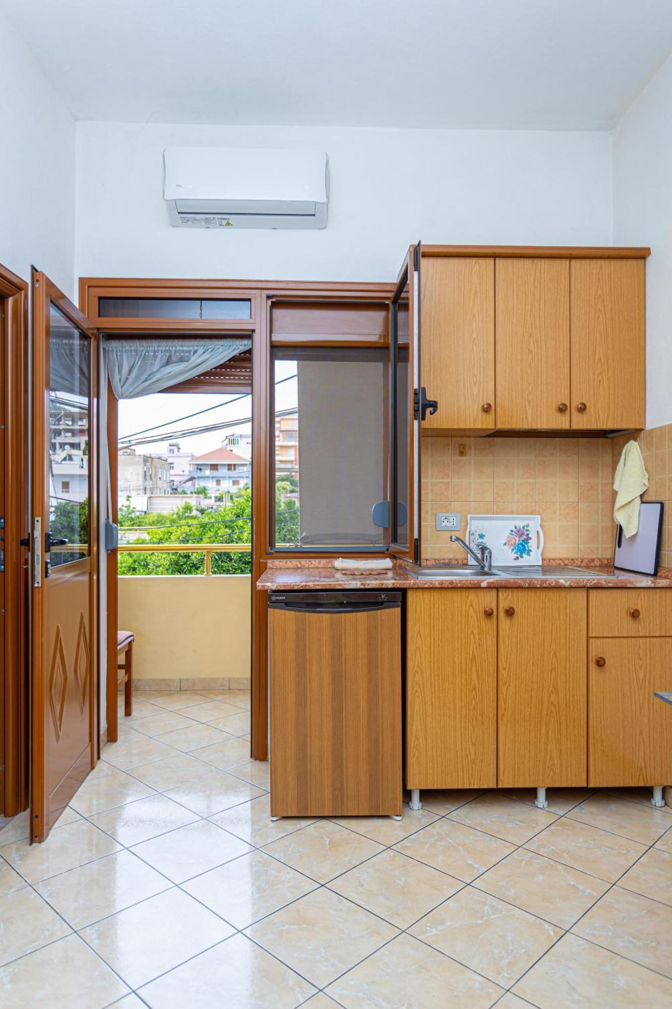 Hotel Olti Vlorë Εξωτερικό φωτογραφία