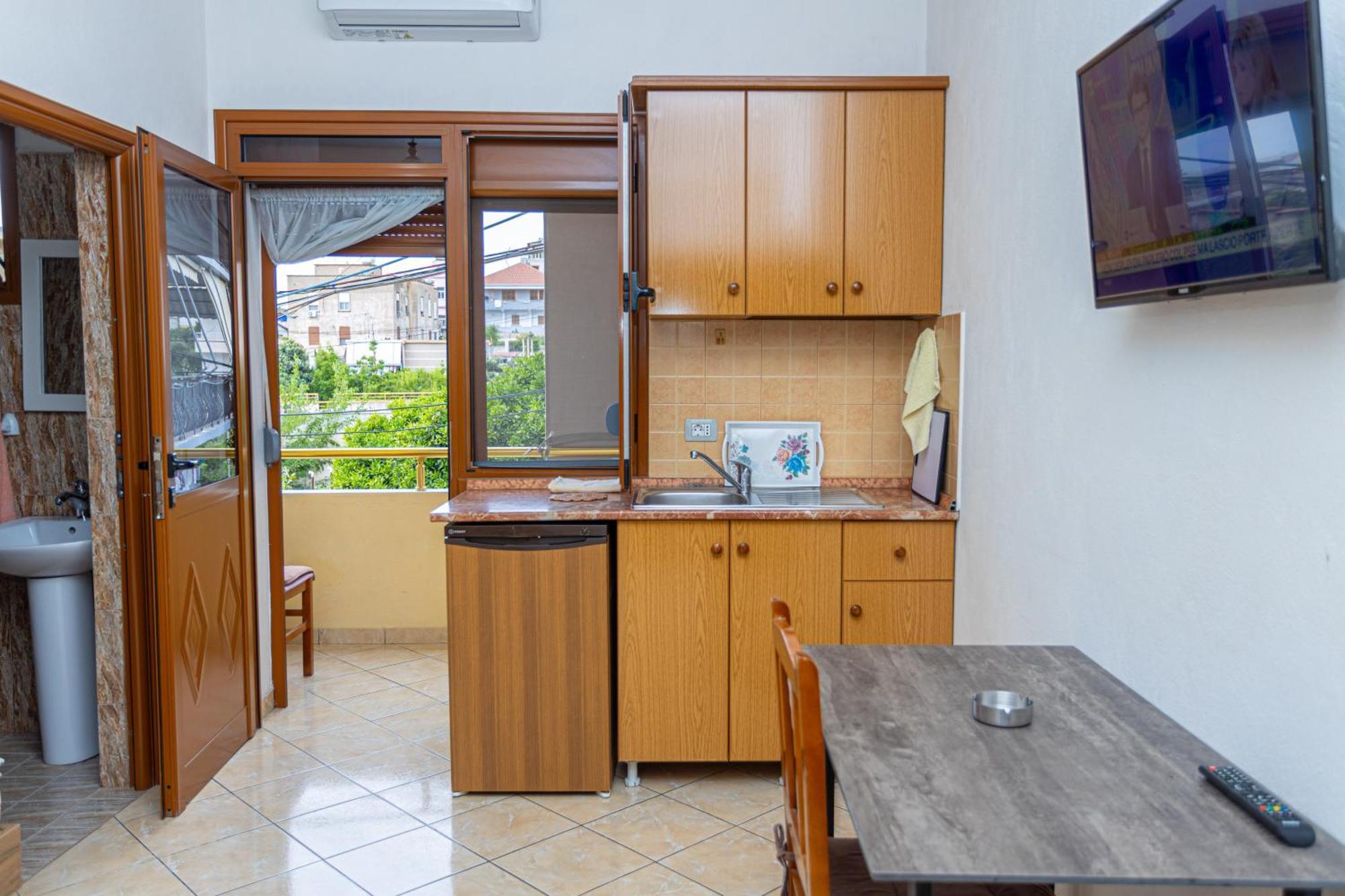 Hotel Olti Vlorë Εξωτερικό φωτογραφία